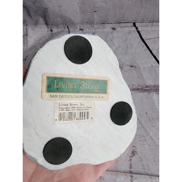 Harp Seal Pup With Mom Loving Stone Figure - Picture 5 of 7